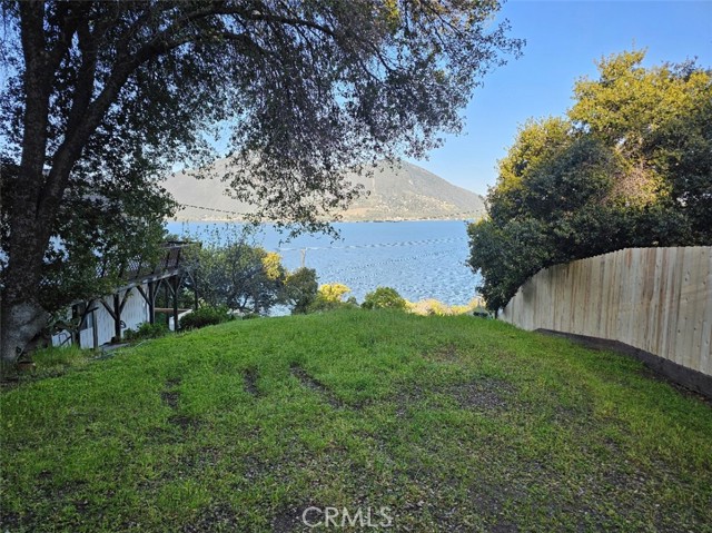 2861 San Joaquin Avenue, Clearlake