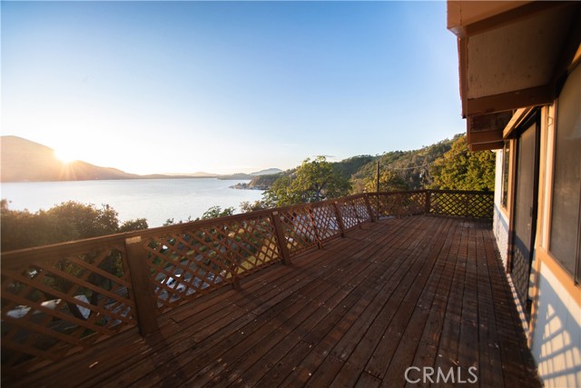 2861 San Joaquin Avenue, Clearlake