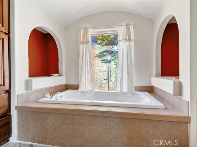 2564 Indian Hill Road, Clearlake Oaks