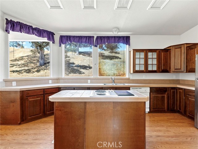 2564 Indian Hill Road, Clearlake Oaks