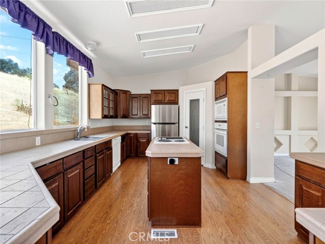 2564 Indian Hill Road, Clearlake Oaks