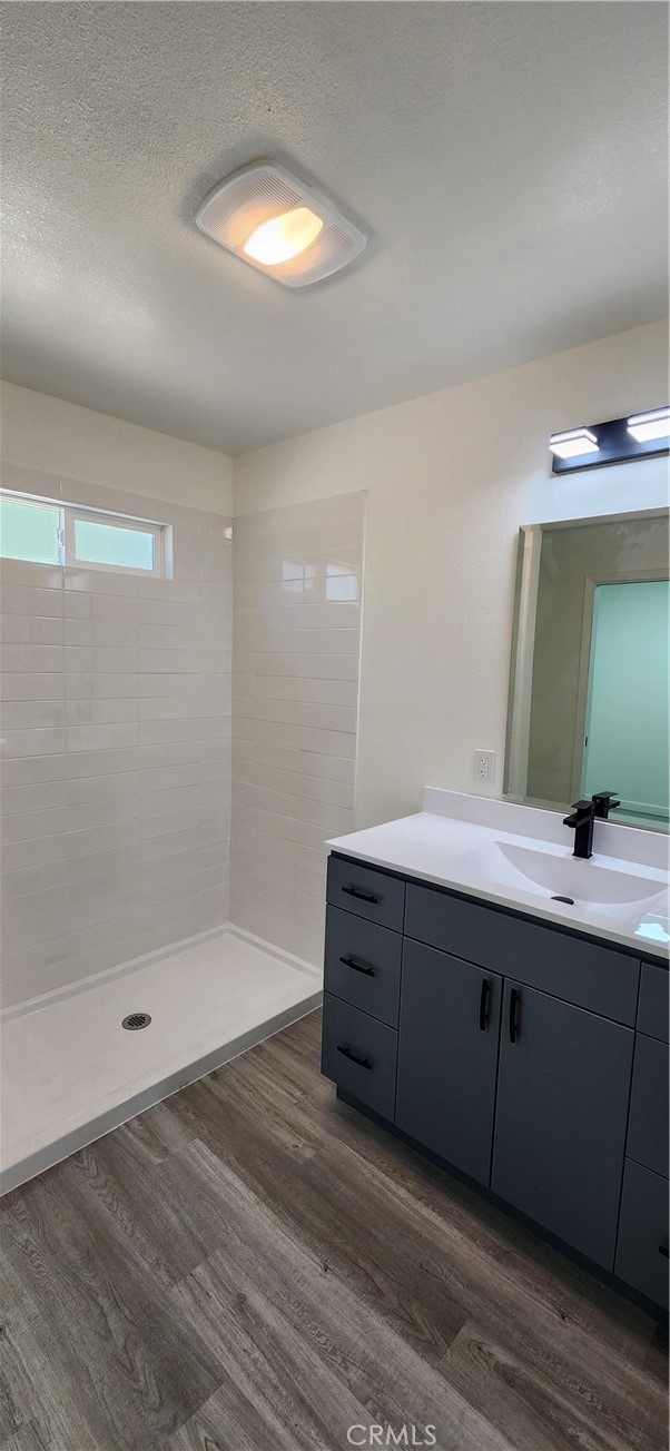 3590 Redwood Street, Clearlake