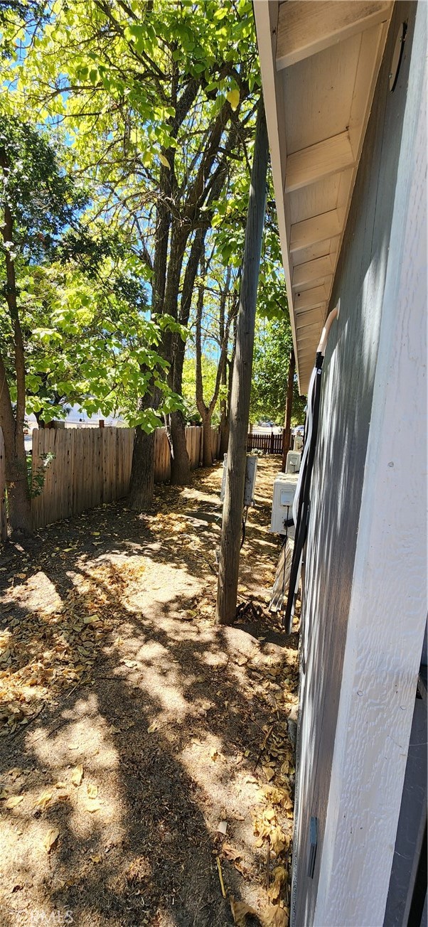 3590 Redwood Street, Clearlake