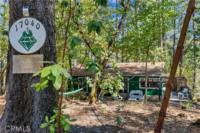 17040 Edgewood Way, Cobb