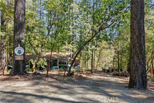 17040 Edgewood Way, Cobb
