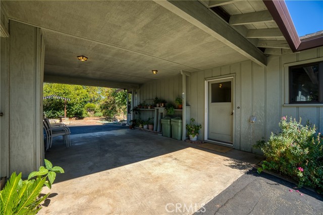 807 Crystal Lake Way, Lakeport