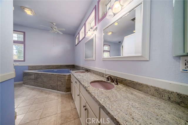 4528 Hill Road, Lakeport