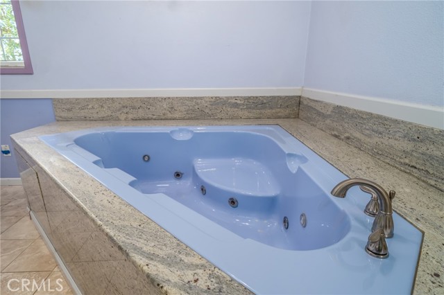 4528 Hill Road, Lakeport