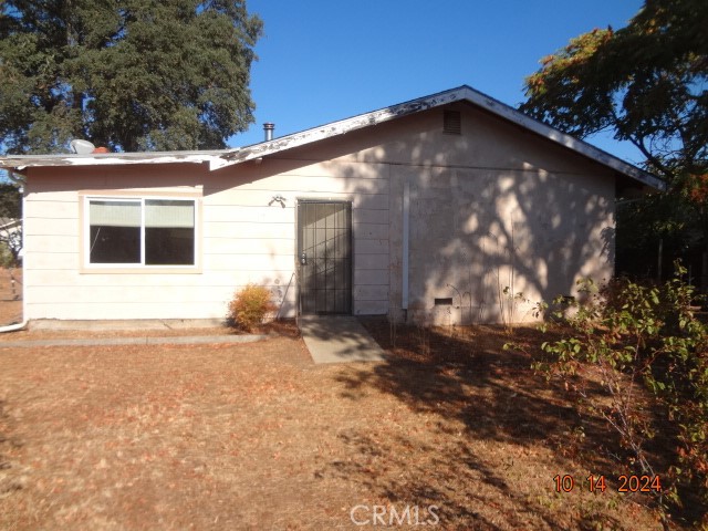 15185 Woodside Drive, Clearlake