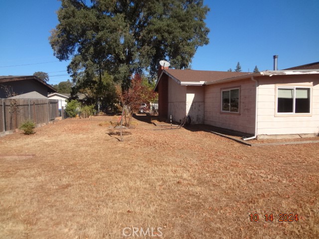 15185 Woodside Drive, Clearlake