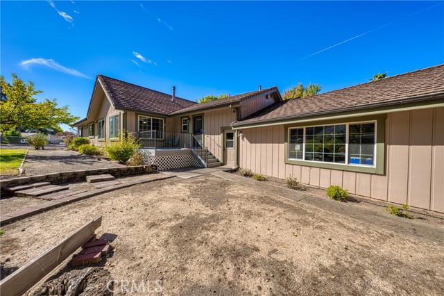 8656 Paradise Valley Boulevard, Lucerne