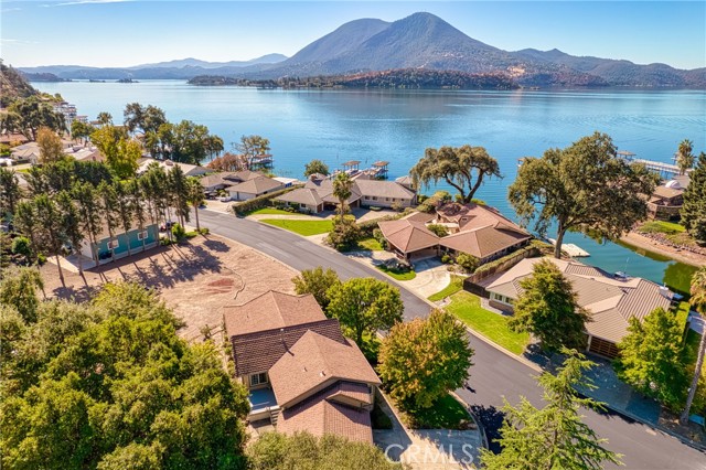 8656 Paradise Valley Boulevard, Lucerne