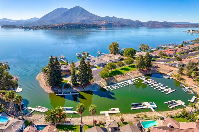 8656 Paradise Valley Boulevard, Lucerne