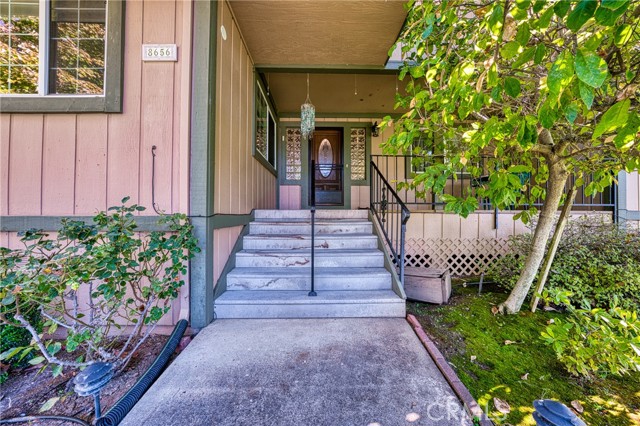 8656 Paradise Valley Boulevard, Lucerne