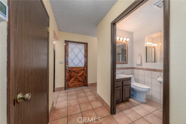 9196 Upper Lake Lucerne Road, Upper Lake