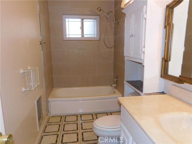 14420 Walnut Avenue, Clearlake