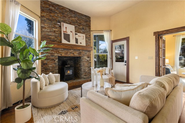 580 Fifth Street, Lakeport