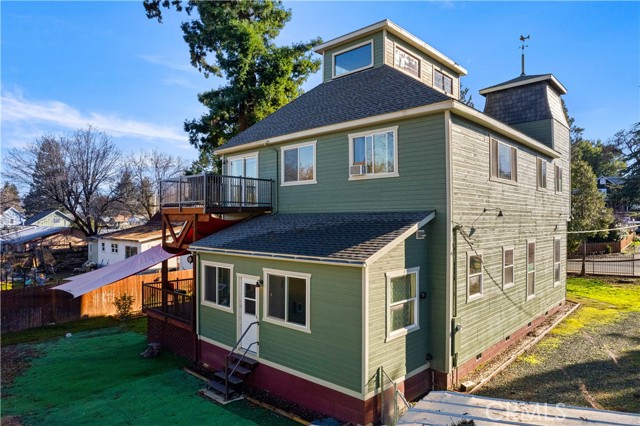580 Fifth Street, Lakeport