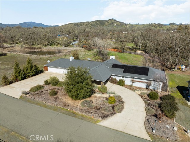 1050 Oak Park Way, Lakeport