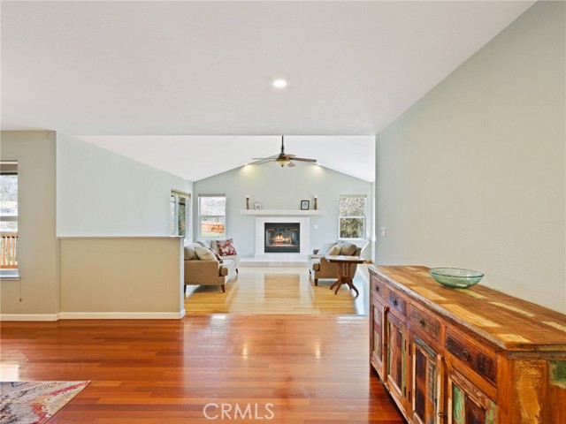 1050 Oak Park Way, Lakeport