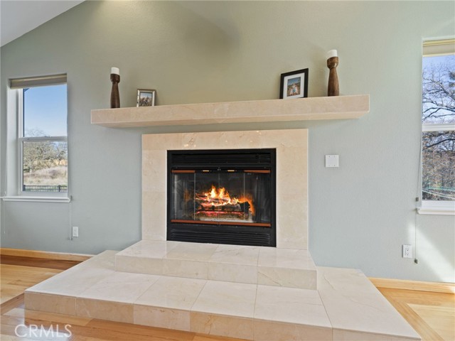 1050 Oak Park Way, Lakeport