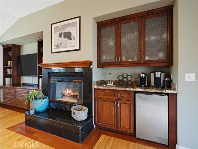 1050 Oak Park Way, Lakeport