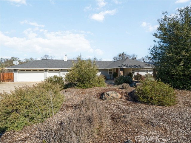 1050 Oak Park Way, Lakeport