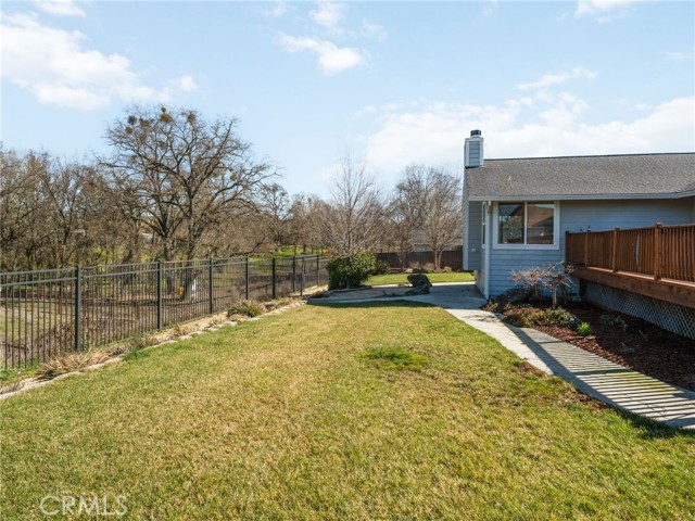 1050 Oak Park Way, Lakeport
