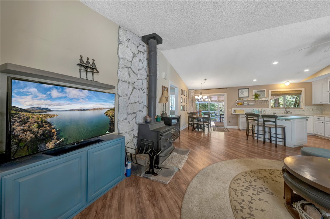 16675 Mountain View Drive, Cobb