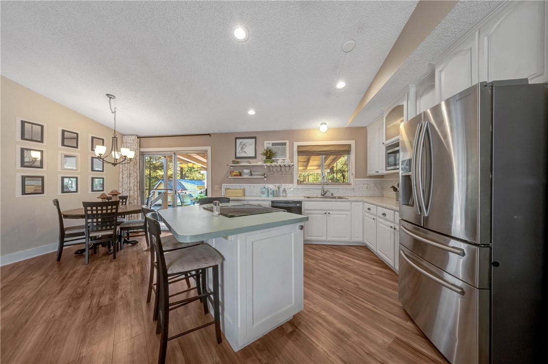 16675 Mountain View Drive, Cobb