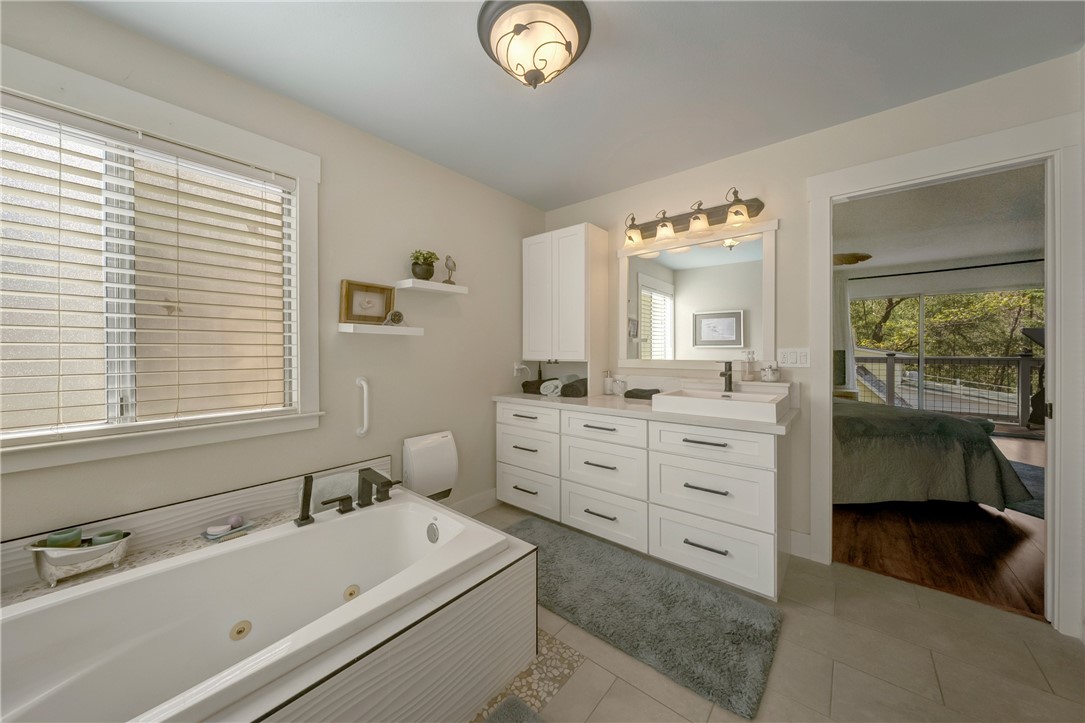 16675 Mountain View Drive, Cobb