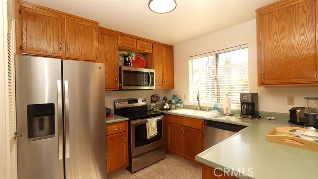 110 Marina Dr N, Lakeport