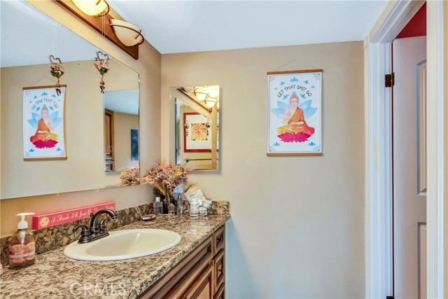 10 Royale Avenue, Lakeport