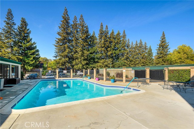 10 Royale Avenue, Lakeport