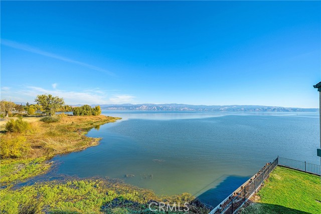 10 Royale Avenue, Lakeport