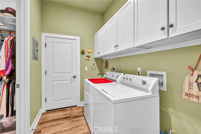 8902 Fox Drive, Cobb