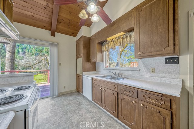 16345 Tee Road, Cobb