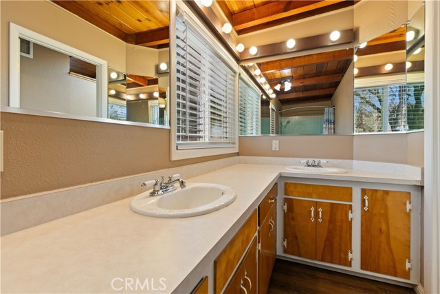 1155 Boggs Lane, Lakeport