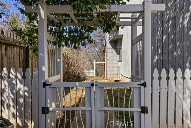1155 Boggs Lane, Lakeport