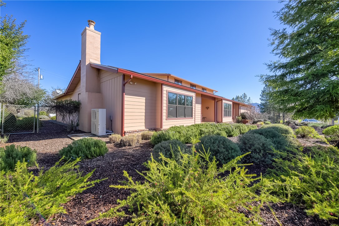 6535 Highland Springs Road, Lakeport