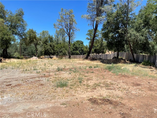 6181 Manzanita Avenue, Clearlake