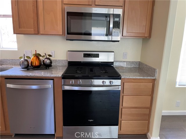 6181 Manzanita Avenue, Clearlake