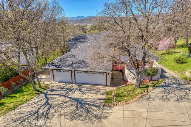 18335 Pinnacle Court, Hidden Valley Lake