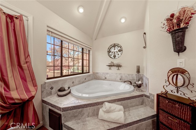 18335 Pinnacle Court, Hidden Valley Lake