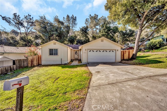 10706 Edgewater Drive, Kelseyville