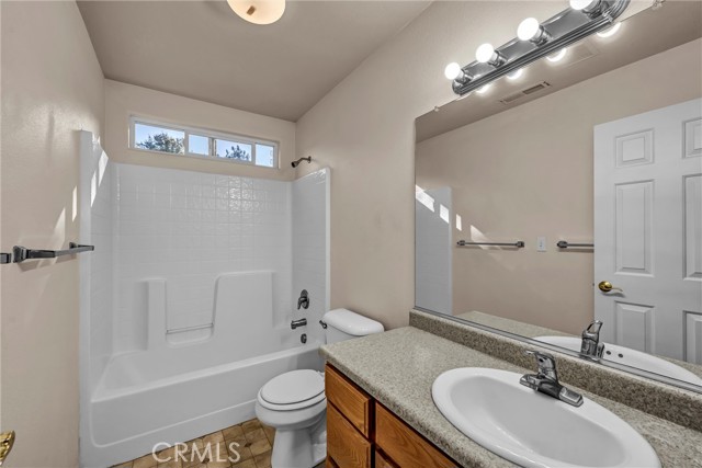 10706 Edgewater Drive, Kelseyville