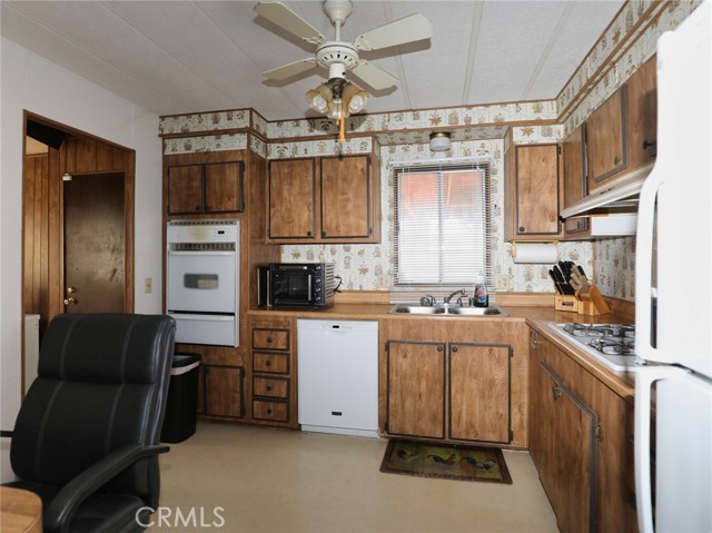 15960 40th Avenue, Clearlake