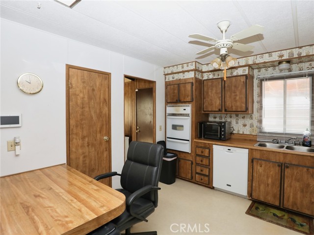 15960 40th Avenue, Clearlake