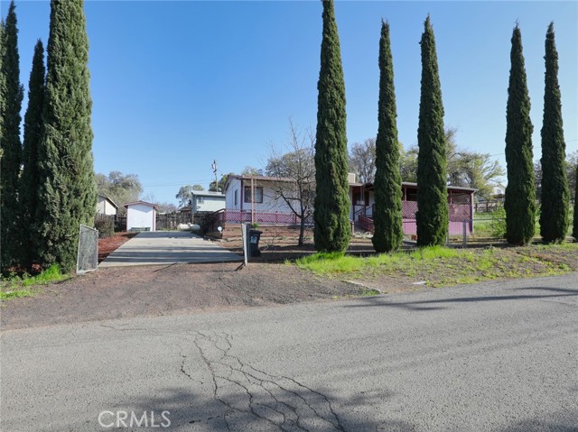 15960 40th Avenue, Clearlake