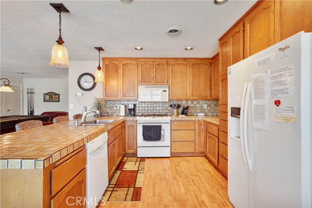 14038 Rosewood Lane, Clearlake